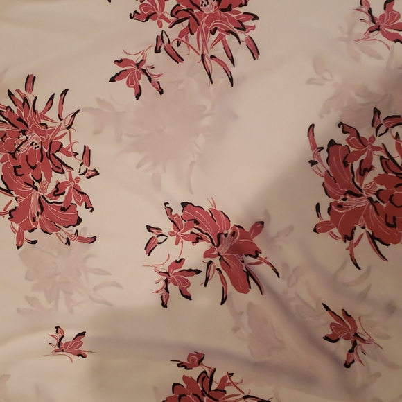 Top - Picture 2 of 3